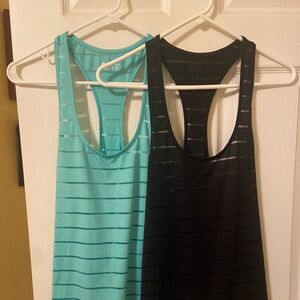 NWOT pair of Zyia Havana tanks (Large)